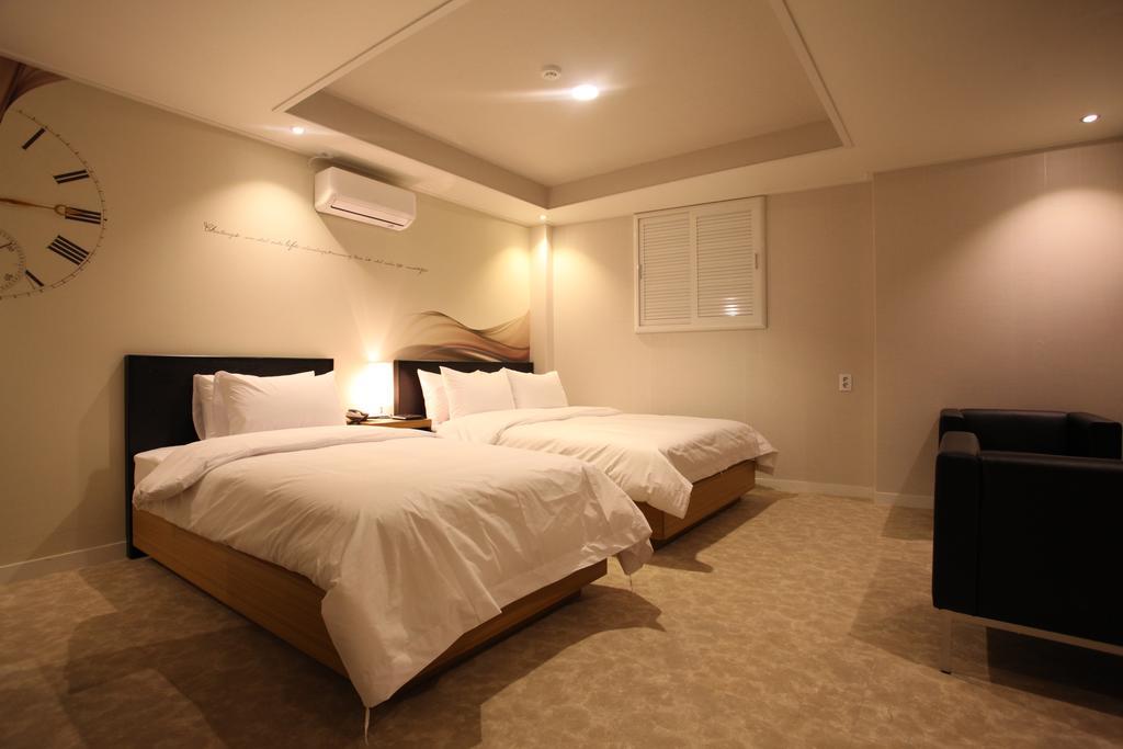 New Suwon Hotel Extérieur photo