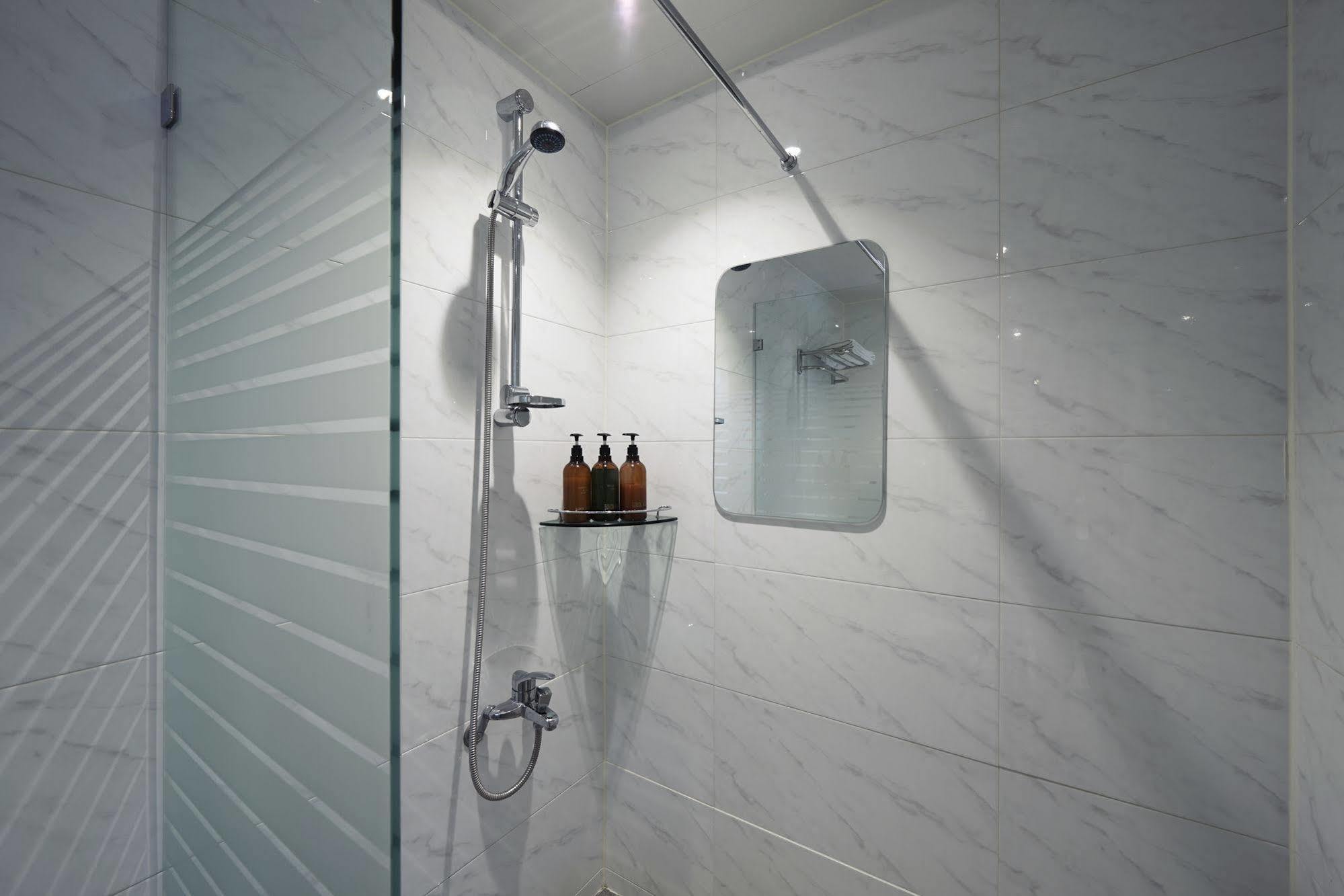 New Suwon Hotel Extérieur photo